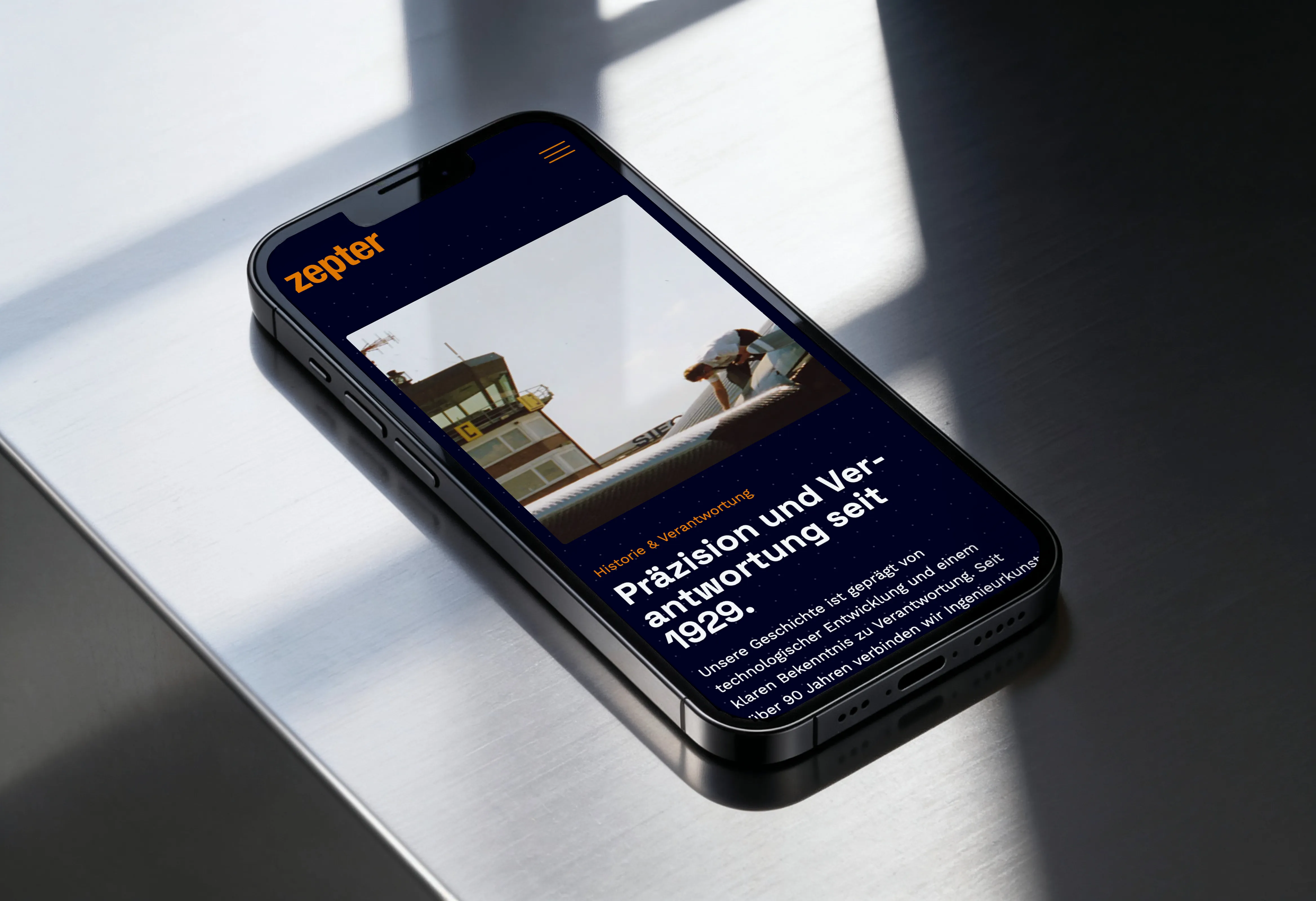 Zepter-Website in der mobilen Ansicht auf einem Smartphone